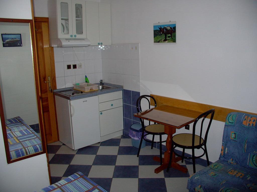 Guest house Pansion Ivan Sucuraj