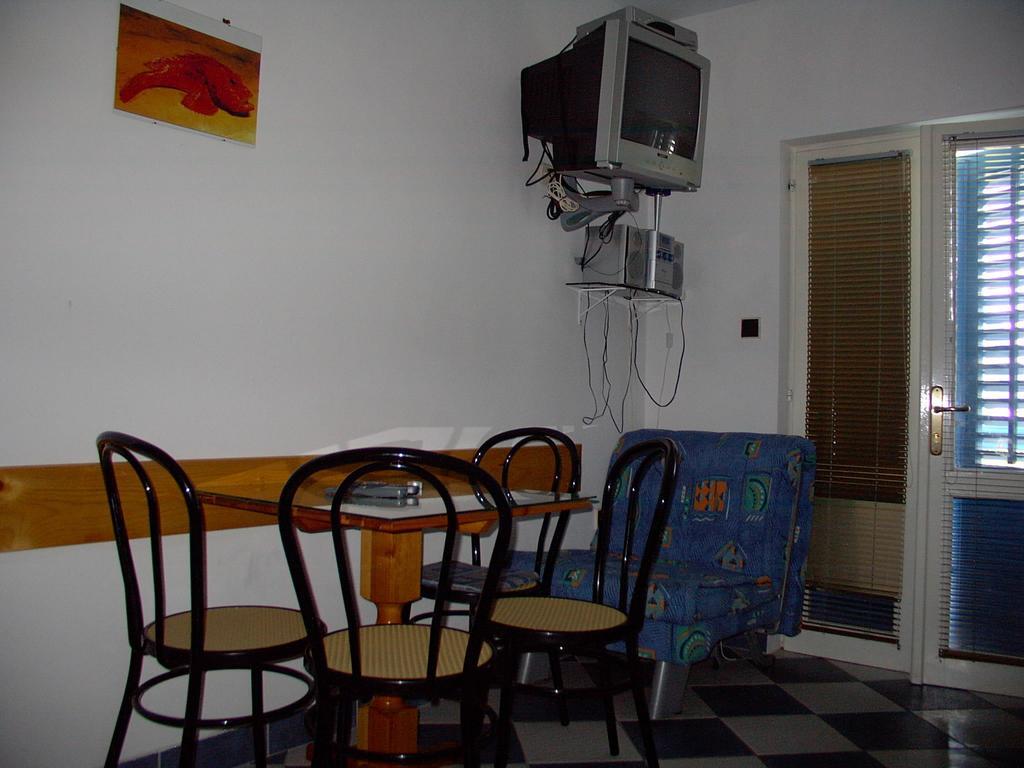 Pansion Ivan Guest house Sucuraj